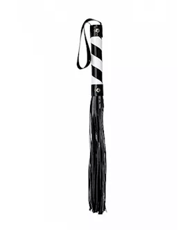 Whip Small Pvc Black White