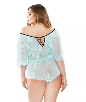 Stretch Lace Romper: Adjustable Waist Snap Closure