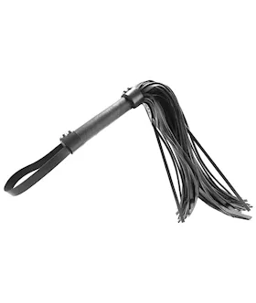Rouge Short Leather Flogger