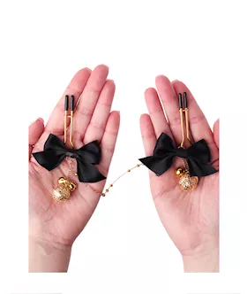 Sexy Temptress Nipple Clamp And Plug Kit