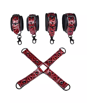 Trapped Pyramid Pattern Hogtie