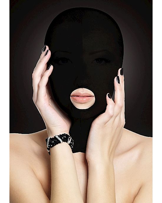 Submission Mask Black