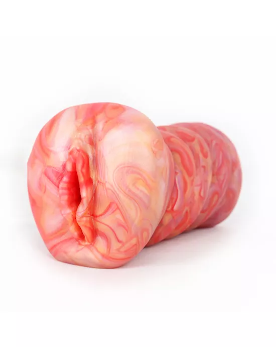 Wild Lucara Fantasy Masturbator