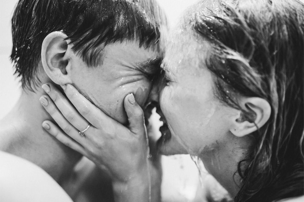 large_happy_couple_in_shower_lubricant.jpg